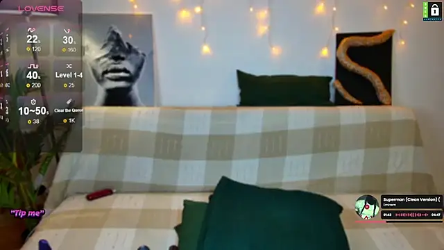 Snapshot of -LinaLove- chatting on 02.12.25 -LinaLove- online show from 02.12.25