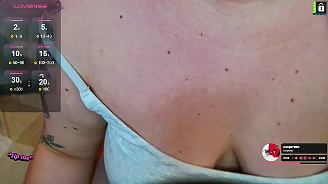 Snapshot of -LinaLove- chatting on 02.25.25 -LinaLove- online show from 02.25.25