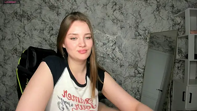 DeniRicchii online show from 05.04.26