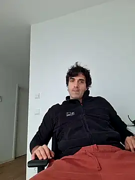 AlexPaeae online show from 02.21.25