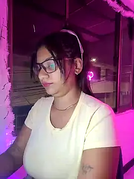 Snapshot of Sofythom1 chatting on 12.05.24 Sofythom1 online show from 12.05.24