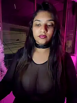 Snapshot of Sofythom1 chatting on 01.09.25 Sofythom1 online show from 01.09.25