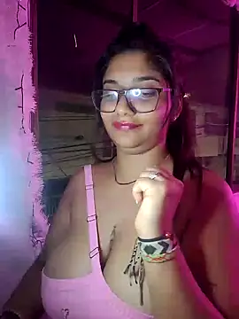 Snapshot of Sofythom1 chatting on 01.10.25 Sofythom1 online show from 01.10.25