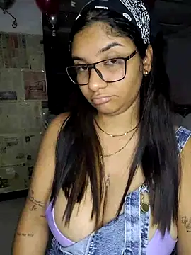 Snapshot of Sofythom1 chatting on 02.23.25 Sofythom1 online show from 02.23.25