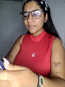 Snapshot of Sofythom1 chatting on 03.14.25 Sofythom1 online show from 03.14.25