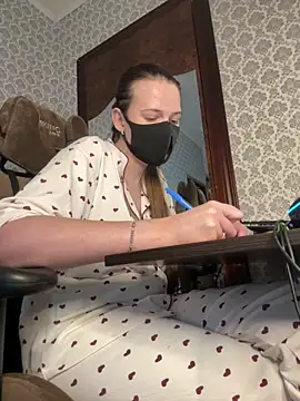 Snapshot of BlackM00n8 chatting on 01.31.25 BlackM00n8 online show from 01.31.25