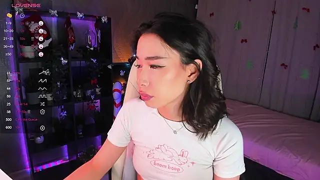 Snapshot of sensualily chatting on 01.08.26 sensualily online show from 01.08.26