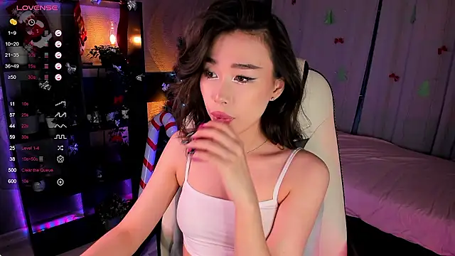 Snapshot of sensualily chatting on 01.13.26 sensualily online show from 01.13.26