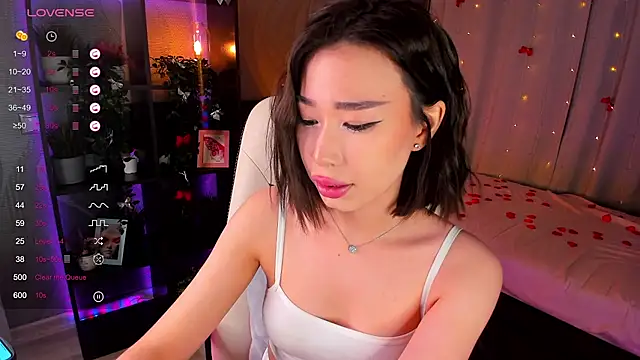 Snapshot of sensualily chatting on 02.21.26 sensualily online show from 02.21.26