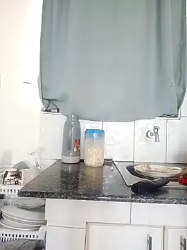 Snapshot of Hotpetite2024 chatting on 02.05.25 Hotpetite2024 online show from 02.05.25