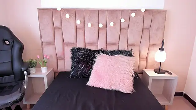 Esteff  o2 online show from 03.08.25