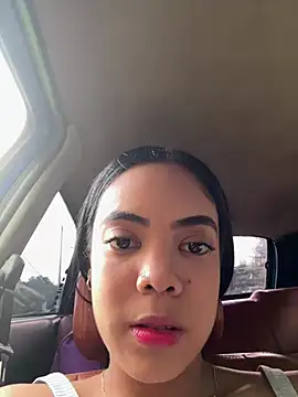 NAUGHTY LITTLE 18 online show from 05.01.26