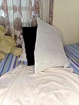 Cherriikenzie online show from 02.25.25