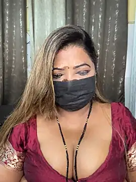 Snapshot of Oh-Monika chatting on 07.27.26 Oh-Monika online show from 07.27.26