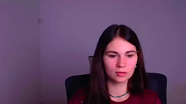 Snapshot of Loon_Amore chatting on 12.18.24 Loon Amore online show from 12.18.24