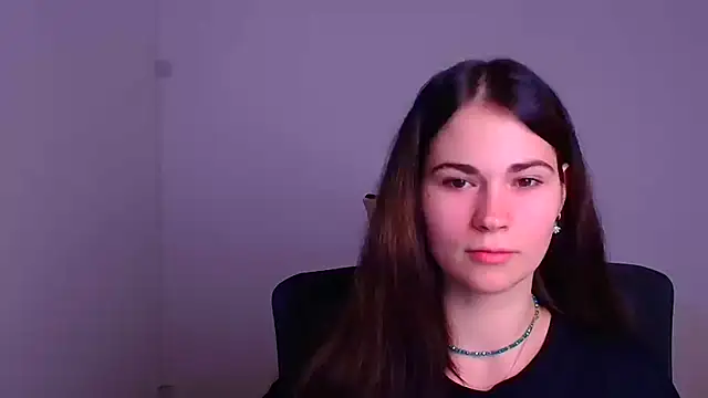 Snapshot of Loon_Amore chatting on 12.19.24 Loon Amore online show from 12.19.24