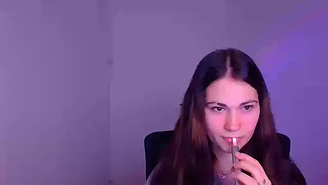 Snapshot of Loon_Amore chatting on 01.14.25 Loon Amore online show from 01.14.25
