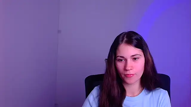Snapshot of Loon_Amore chatting on 01.19.25 Loon Amore online show from 01.19.25