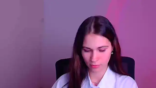 Snapshot of Loon_Amore chatting on 01.22.25 Loon Amore online show from 01.22.25
