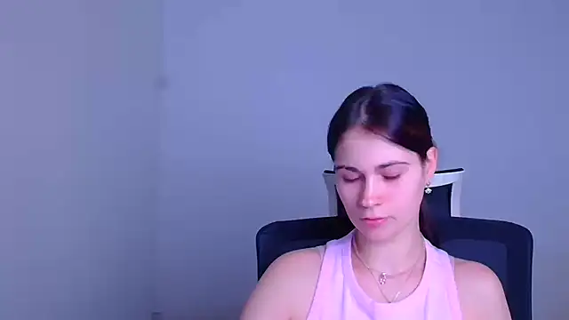 Snapshot of Loon_Amore chatting on 01.23.25 Loon Amore online show from 01.23.25