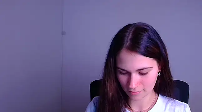 Snapshot of Loon_Amore chatting on 01.27.25 Loon Amore online show from 01.27.25