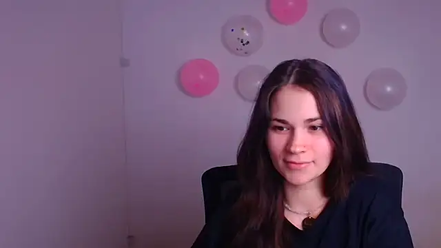 Snapshot of Loon_Amore chatting on 02.18.25 Loon Amore online show from 02.18.25