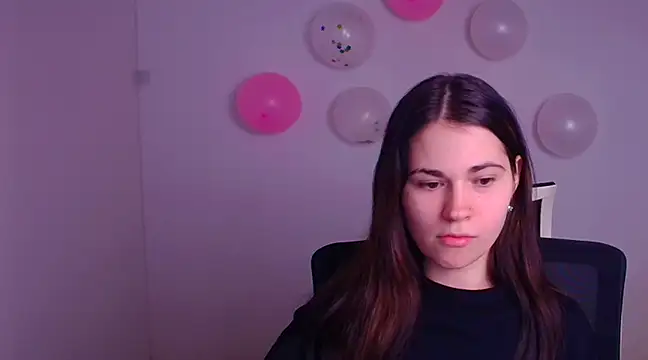 Snapshot of Loon_Amore chatting on 02.19.25 Loon Amore online show from 02.19.25
