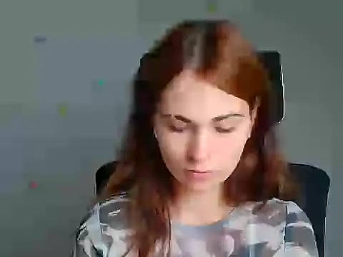 Snapshot of Loon_Amore chatting on 09.18.25 Loon Amore online show from 09.18.25