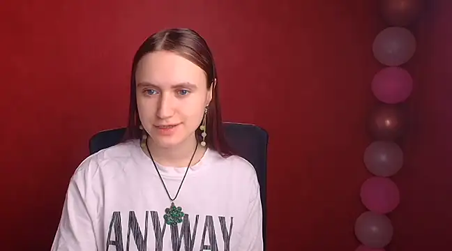 Snapshot of Gabriellagirl chatting on 02.21.25 Gabriellagirl online show from 02.21.25