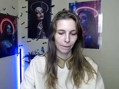 Snapshot of StrangerGi chatting on 10.24.25 StrangerGi online show from 10.24.25