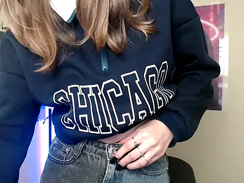 Snapshot of StrangerGi chatting on 10.25.25 StrangerGi online show from 10.25.25