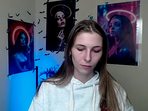 Snapshot of StrangerGi chatting on 10.31.25 StrangerGi online show from 10.31.25