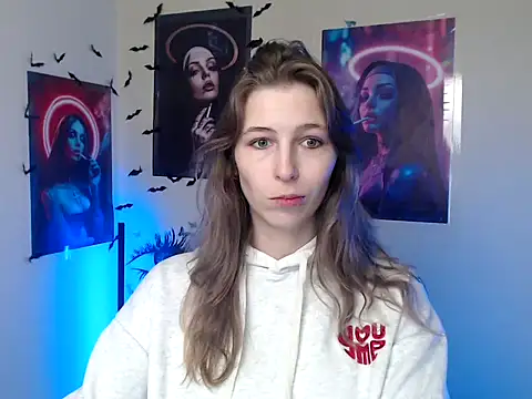 Snapshot of StrangerGi chatting on 11.12.25 StrangerGi online show from 11.12.25