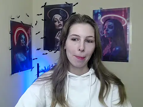 Snapshot of StrangerGi chatting on 11.21.25 StrangerGi online show from 11.21.25