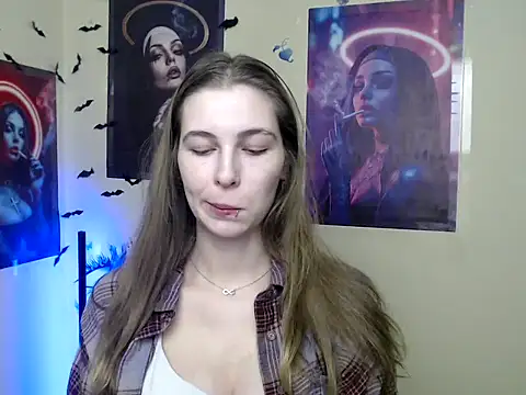 Snapshot of StrangerGi chatting on 01.09.26 StrangerGi online show from 01.09.26