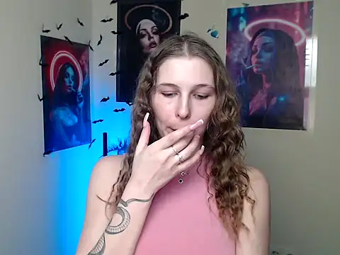 Snapshot of StrangerGi chatting on 03.11.26 StrangerGi online show from 03.11.26