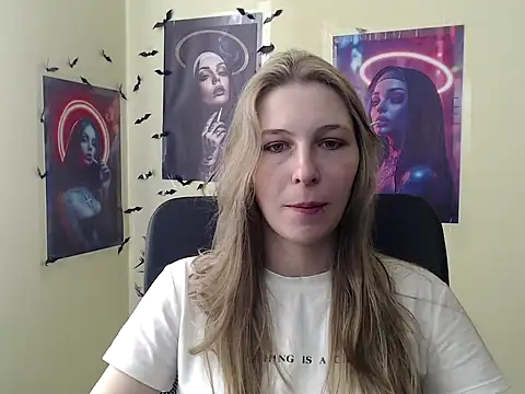 Snapshot of StrangerGi chatting on 04.02.26 StrangerGi online show from 04.02.26