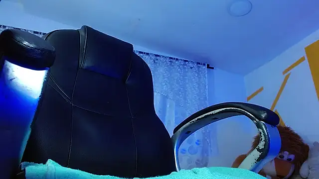 Matthew Boy  online show from 12.19.24