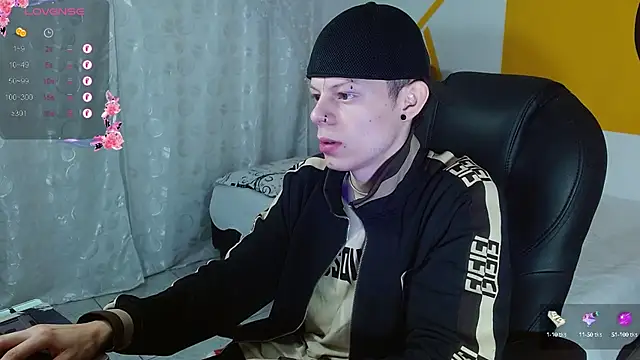 Matthew Boy  online show from 01.20.25