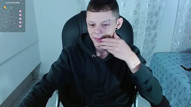 Matthew Boy  online show from 02.19.25