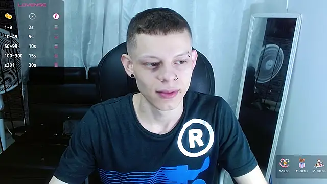 Matthew Boy  online show from 03.14.25