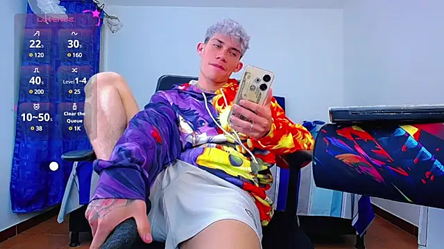 thiagomurphyy online show from 12.12.24