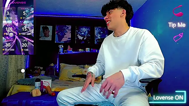 thiagomurphyy online show from 10.26.25