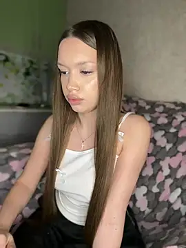 Snapshot of bunnyrich chatting on 02.13.25 bunnyrich online show from 02.13.25