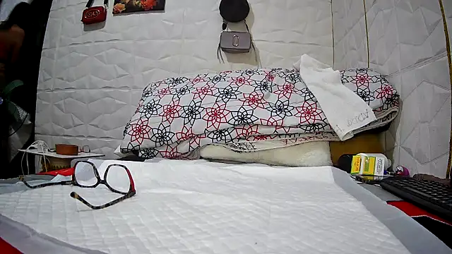 Snapshot of Mendoza_Amaranata chatting on 09.11.25 Mendoza Amaranata online show from 09.11.25