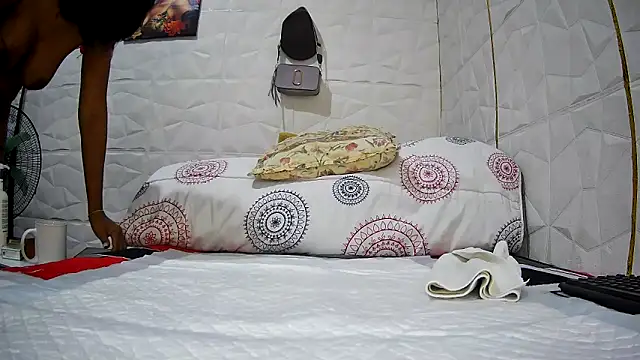 Snapshot of Mendoza_Amaranata chatting on 10.02.25 Mendoza Amaranata online show from 10.02.25