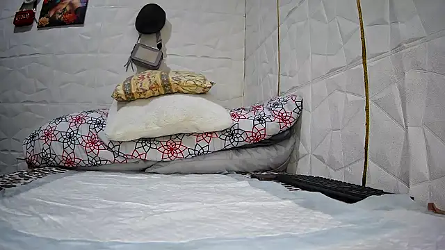 Snapshot of Mendoza_Amaranata chatting on 10.10.25 Mendoza Amaranata online show from 10.10.25