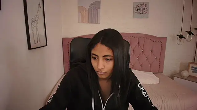 shaneelle online show from 11.20.25