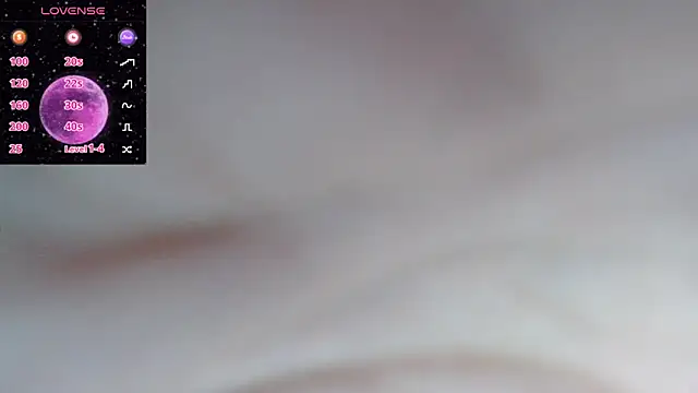 Snapshot of ambarsmith02 chatting on 01.21.25 ambarsmith02 online show from 01.21.25