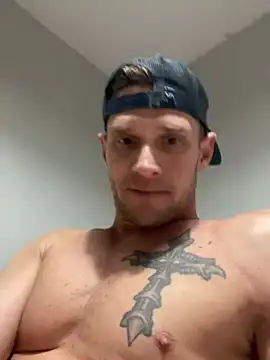 Snapshot of Camcam21 chatting on 03.22.25 Camcam21 online show from 03.22.25